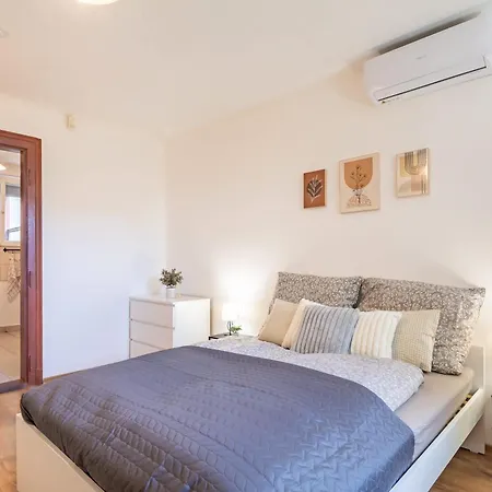 Airport Nearby - Free Parking & Easy Transit Apartmán Budapešť