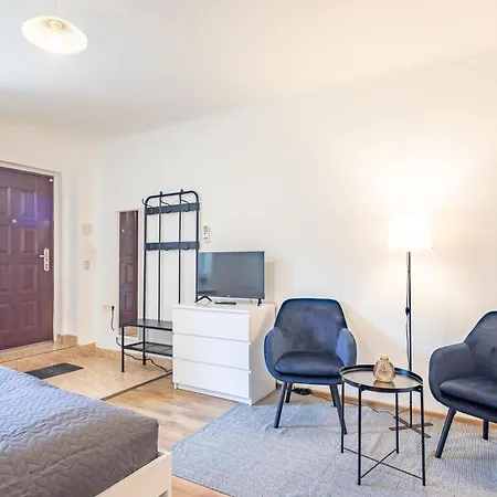 Airport Nearby - Free Parking & Easy Transit Apartmán Budapešť