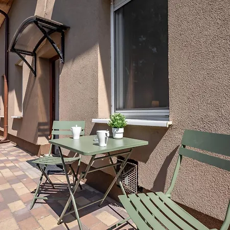 Apartmán Airport Nearby - Free Parking & Easy Transit